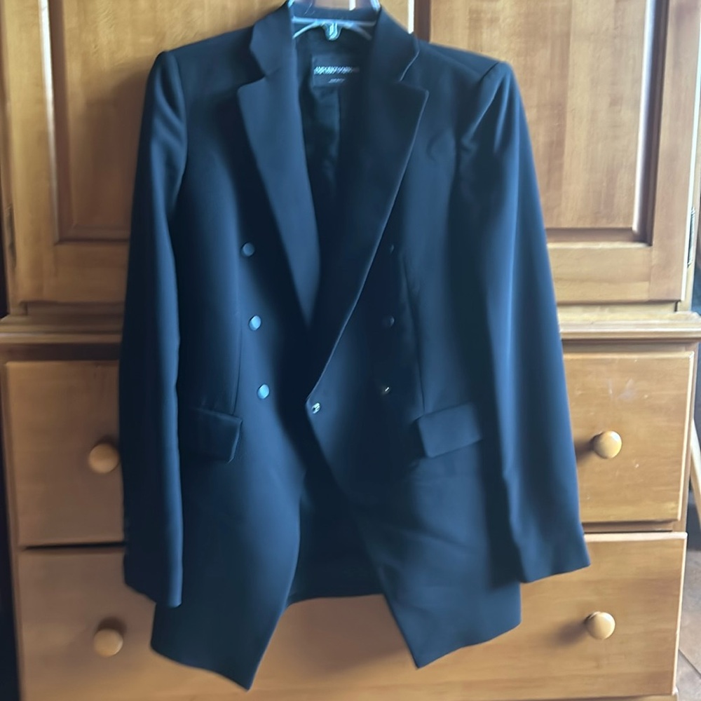 Emporio Armani double breasted fitted blazer. Size 6